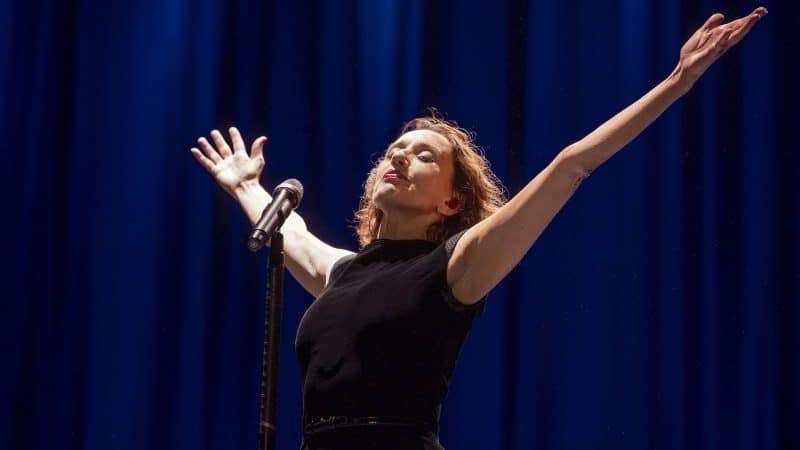 Συναυλία της Luz Casal | Christmas Theater 11 & 12 Μαρτίου