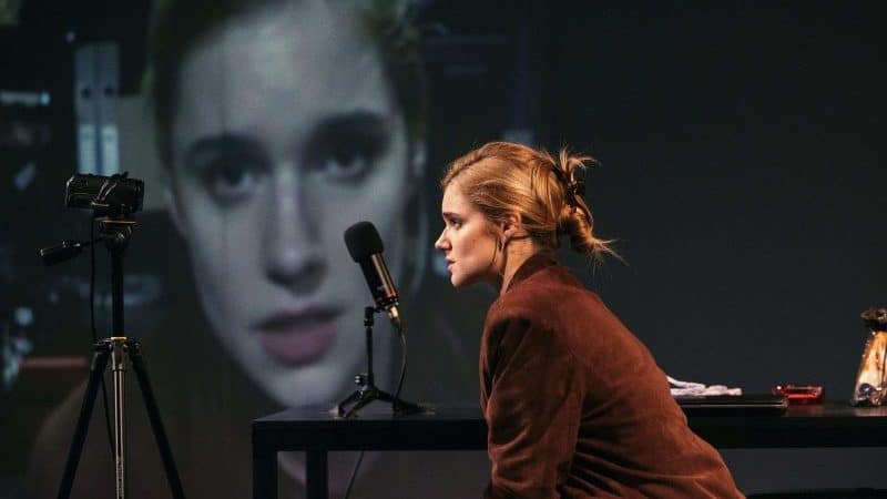 ΘΕΑΤΡΟ ΑΛΑΜΠΡΑ | “GIRLS AND BOYS” ΓΙΑ ΔΕΥΤΕΡΗ ΧΡΟΝΙΑ